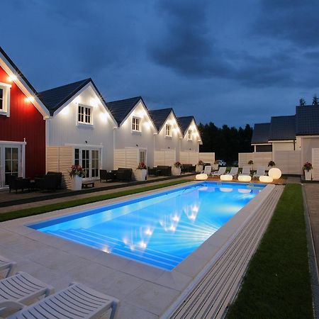 Rodzinka B&M Villa Niechorze Eksteriør billede